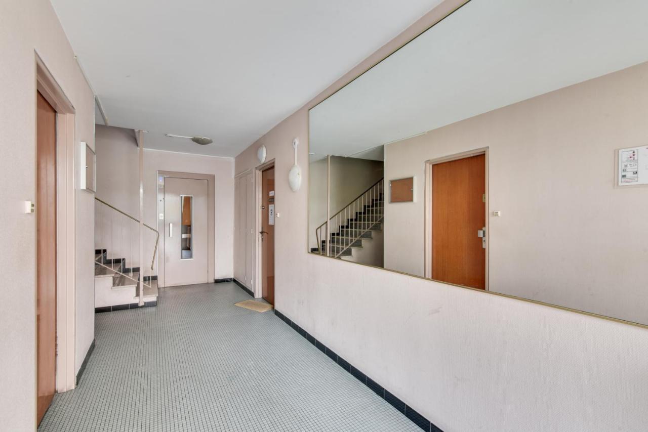 Apartamento Budget Apart With Balcony Near Paris Bondy Exterior foto