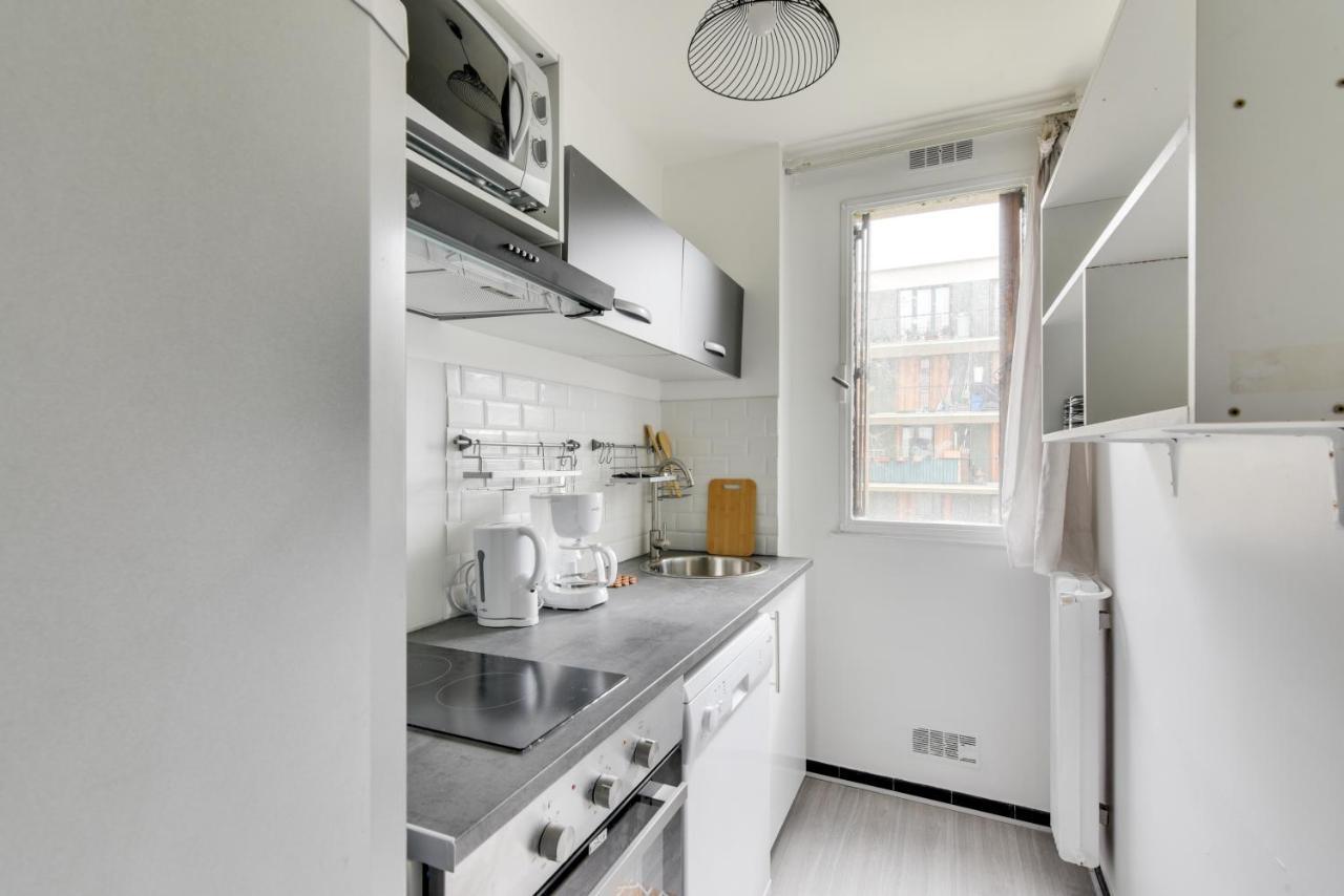 Apartamento Budget Apart With Balcony Near Paris Bondy Exterior foto