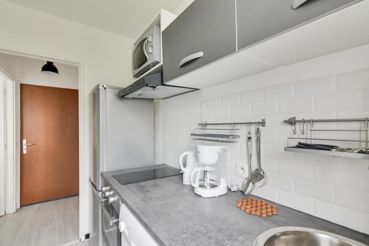 Apartamento Budget Apart With Balcony Near Paris Bondy Exterior foto